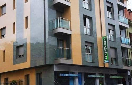 Cueto Apartament *